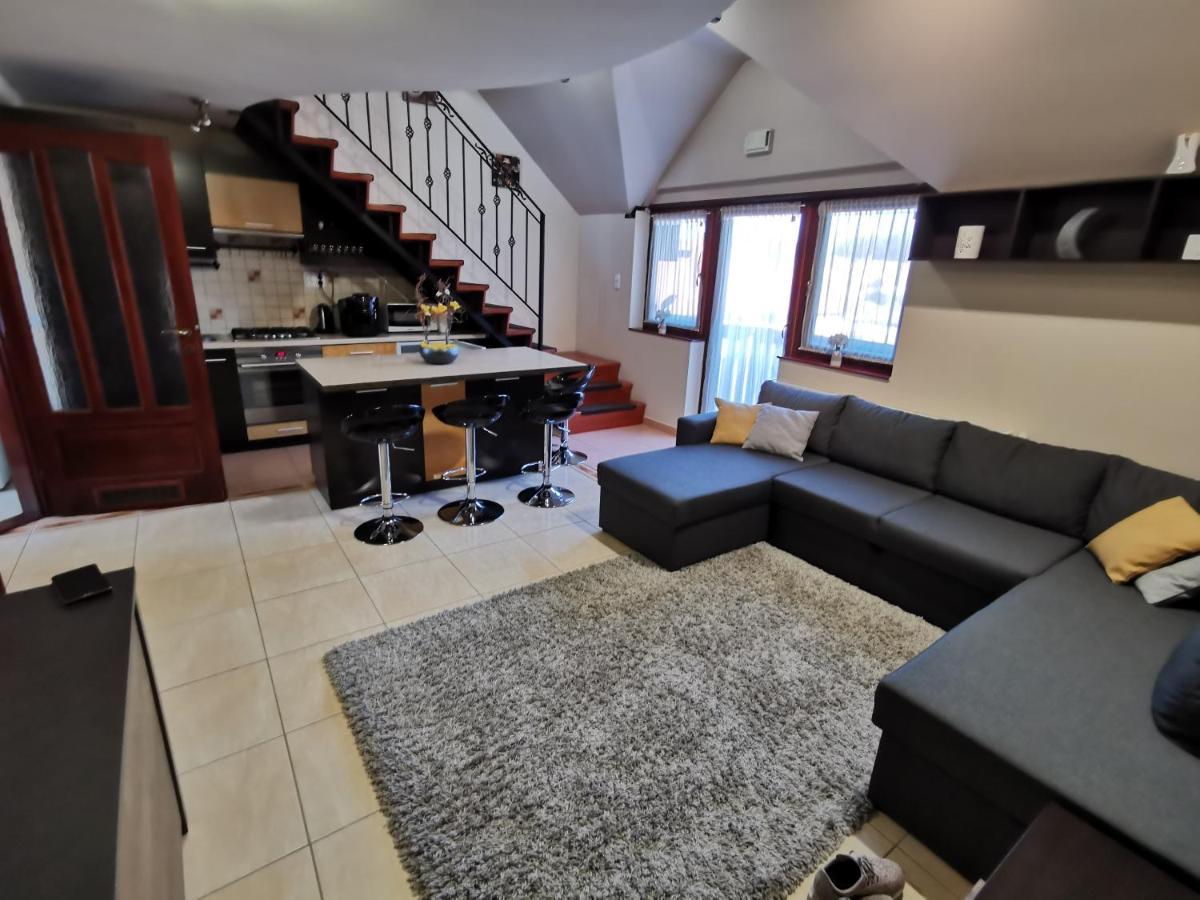 Galery Apartman Gyula Kültér fotó